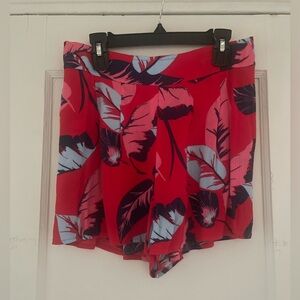 Floral Red Women's Shorts